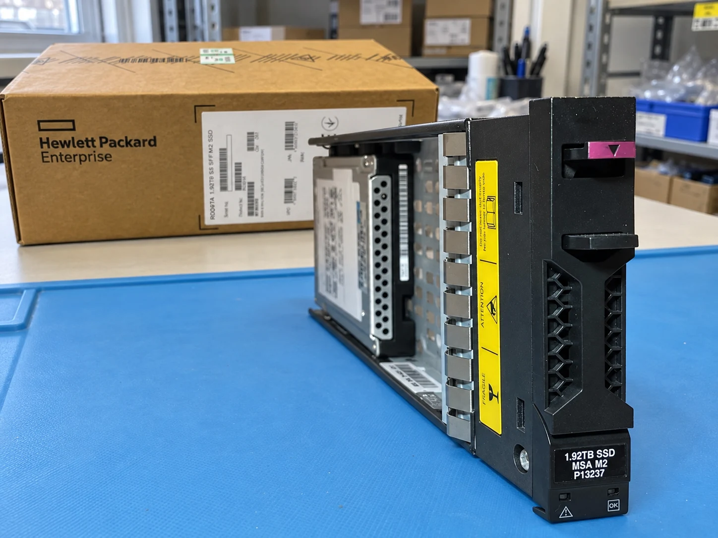HPE R0Q47A — Illustrative product photography