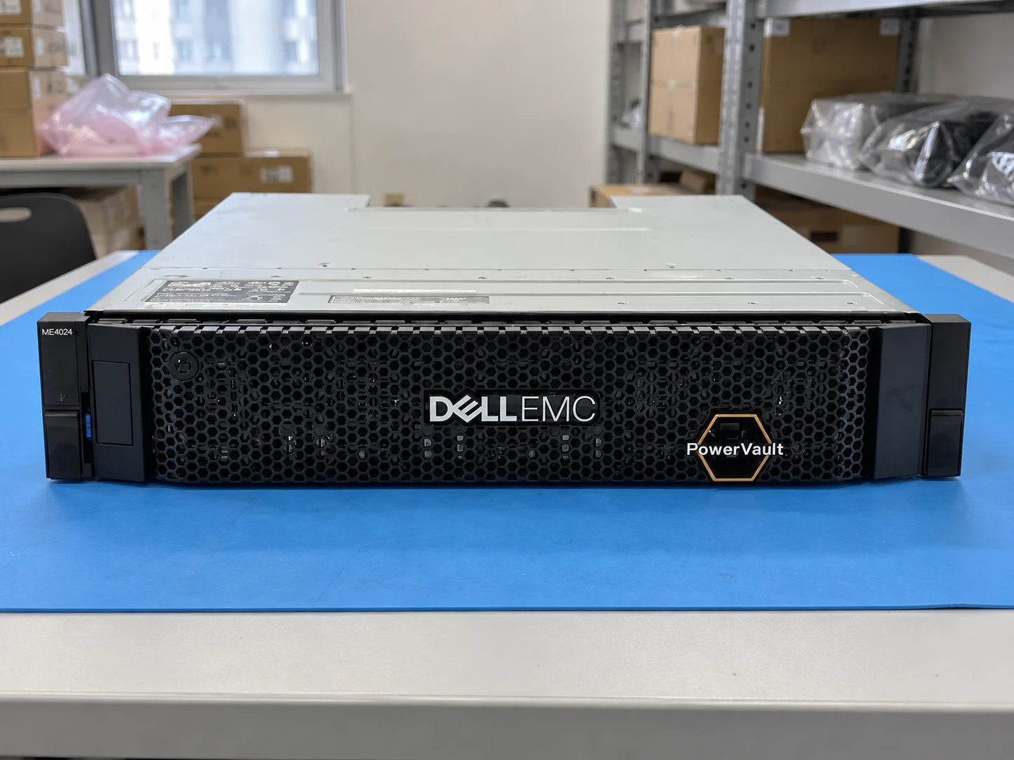 Dell PowerVault ME4024 — Illustrative product photography
