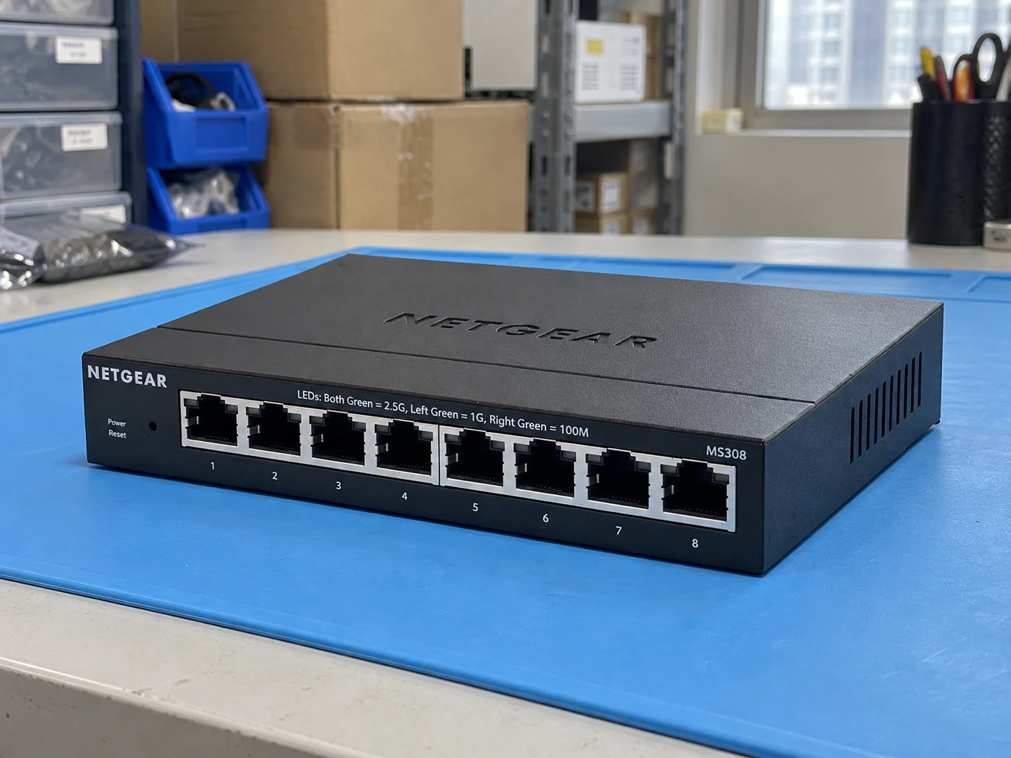 NETGEAR MS308 — MS308-100NAS — Illustrative product photography