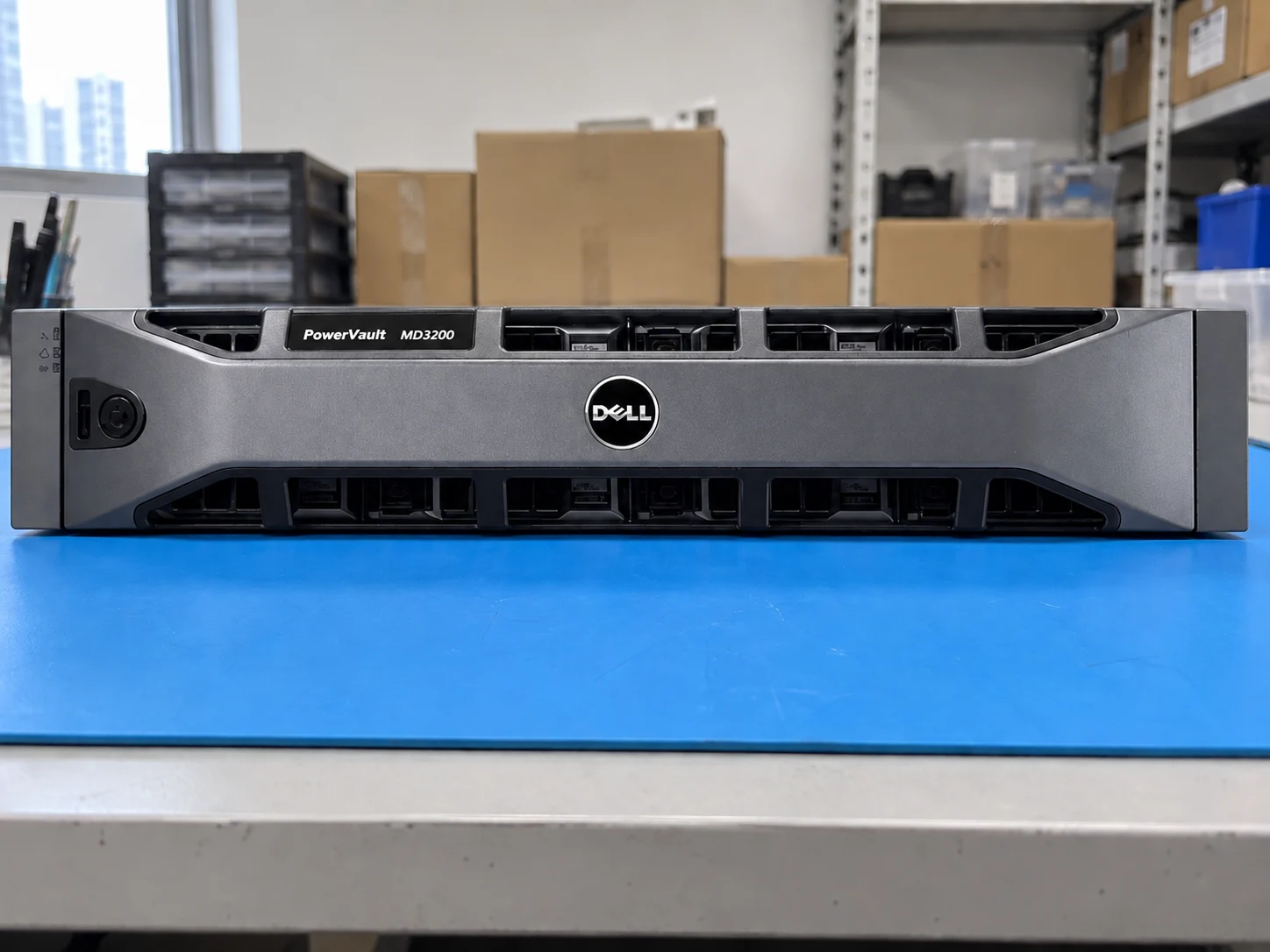 Dell PowerVault MD3200 — Illustrative product photography