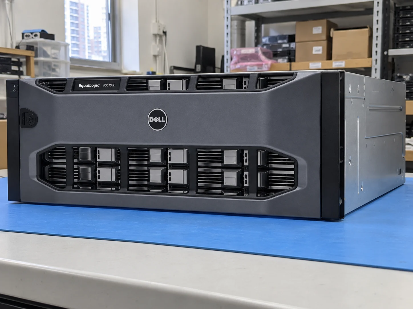 Dell EqualLogic PS6100E — Illustrative product photography