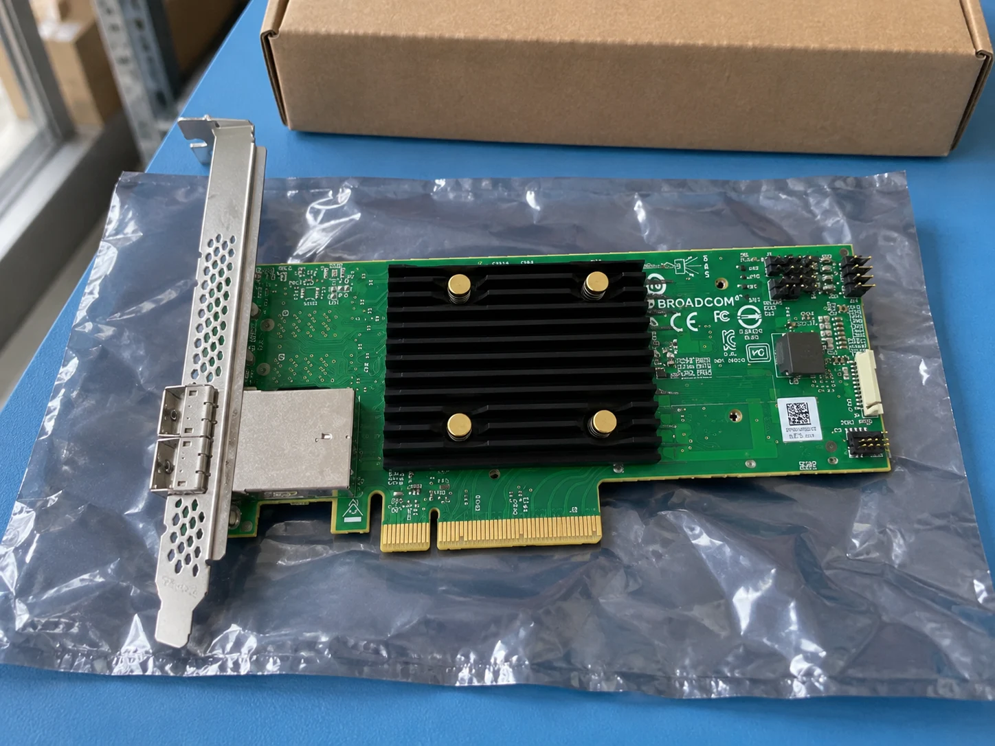 Broadcom 9500-8e Storage Host Bus Adapter (05-50075-01) — Illustrative product photography