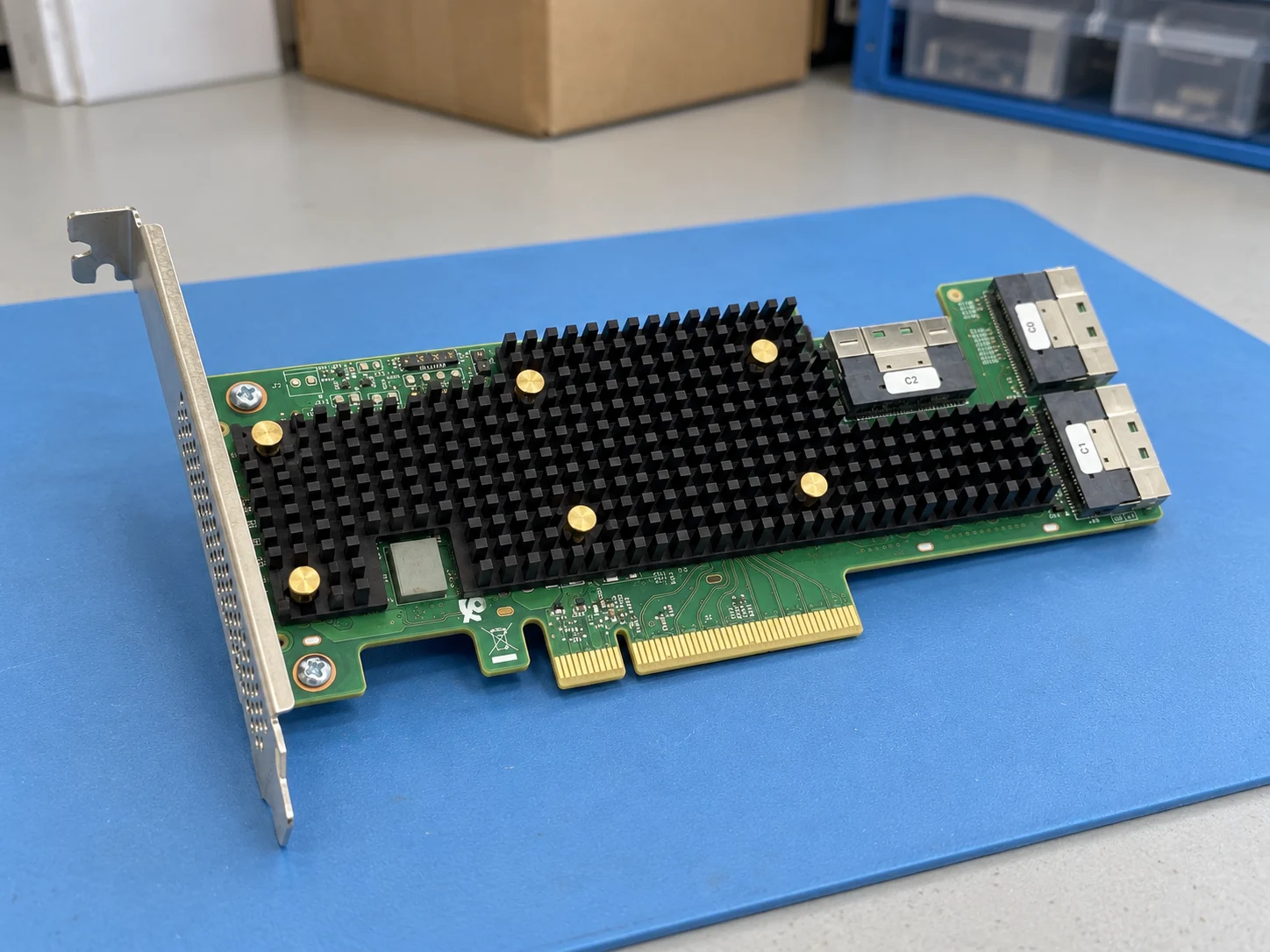 Broadcom 9600-24i Storage Host Bus Adapter (05-50111-01) — Illustrative product photography