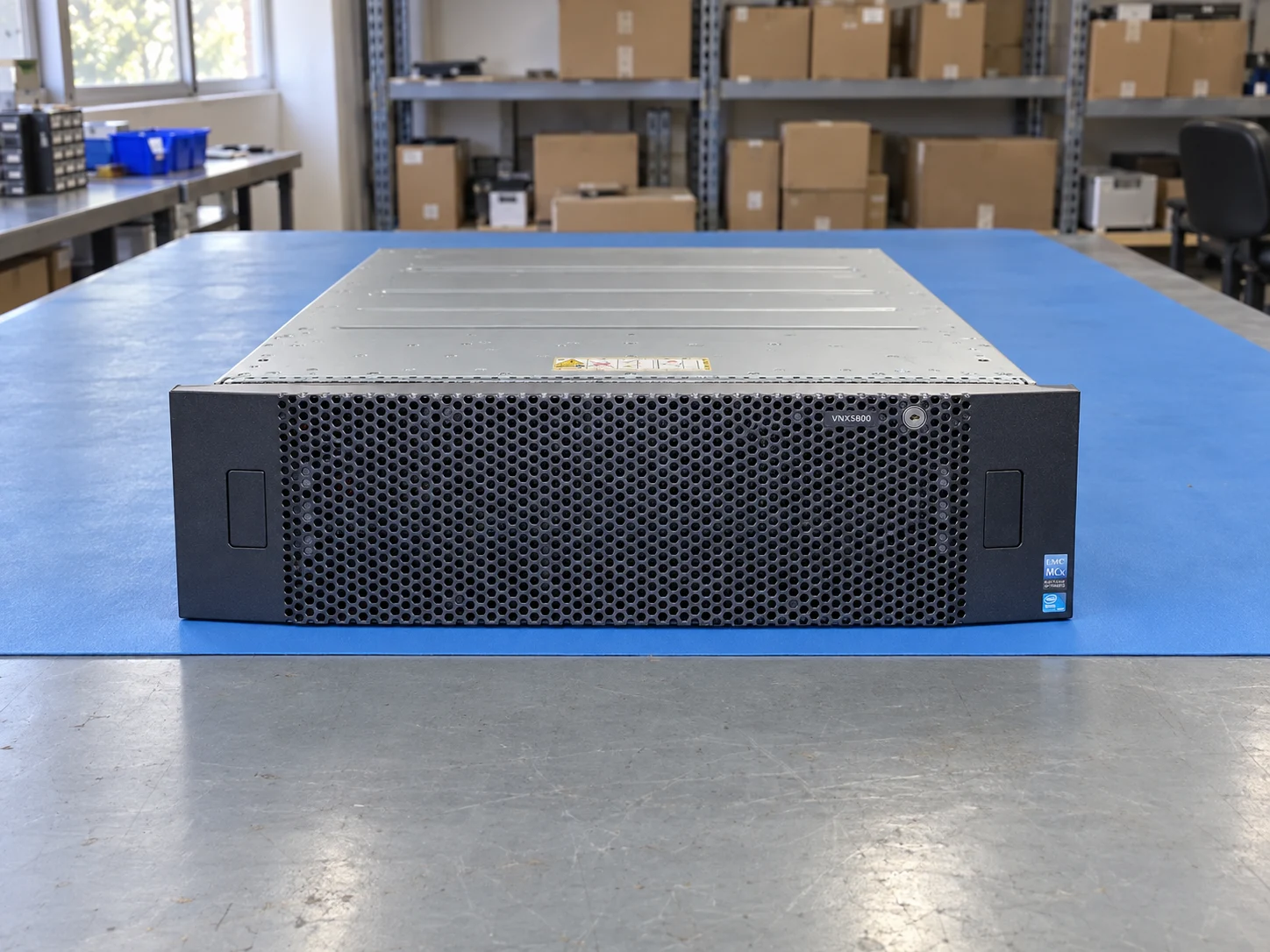 Dell VNX5800 Unified Storage Arrays — Illustrative product photography
