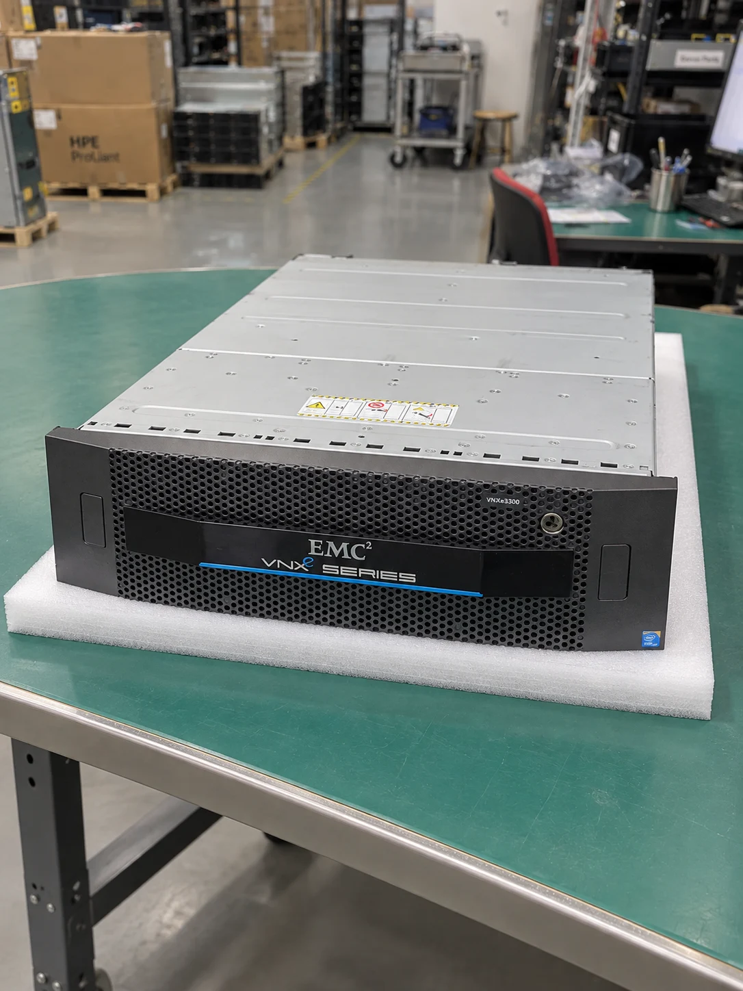 Dell EMC VNXe3300 — Illustrative product photography