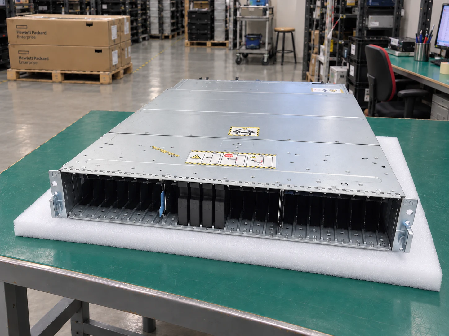 Dell Unity 500 Hybrid Storage Arrays — Illustrative product photography
