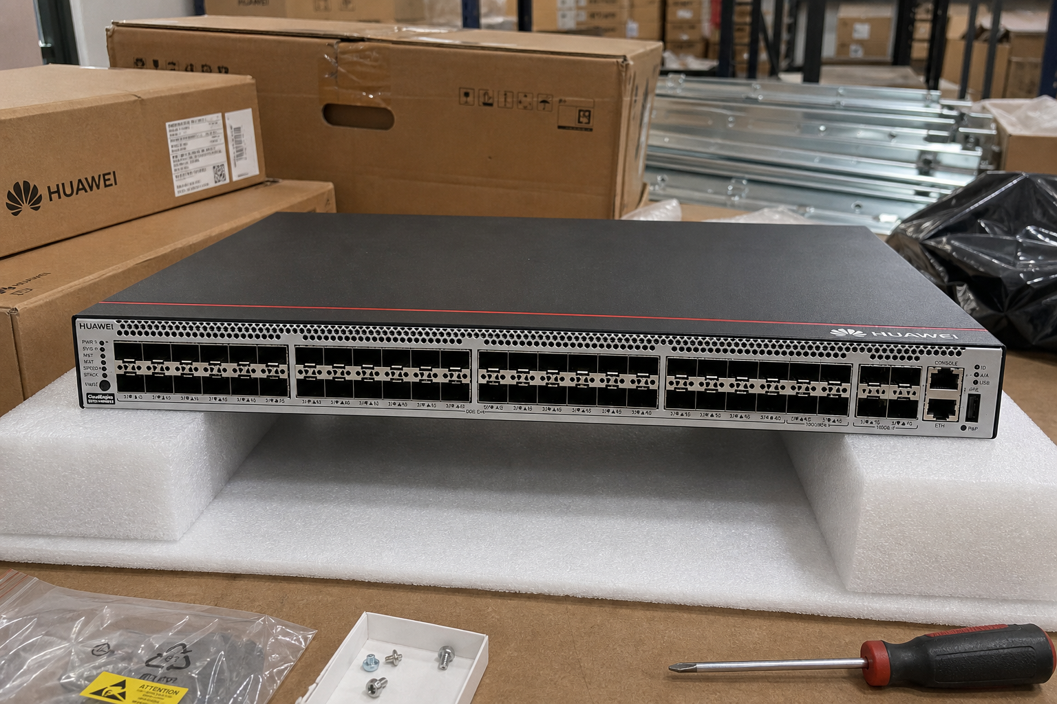 Huawei CloudEngine S5731-H48HB4XZ 02354QXB — product illustration