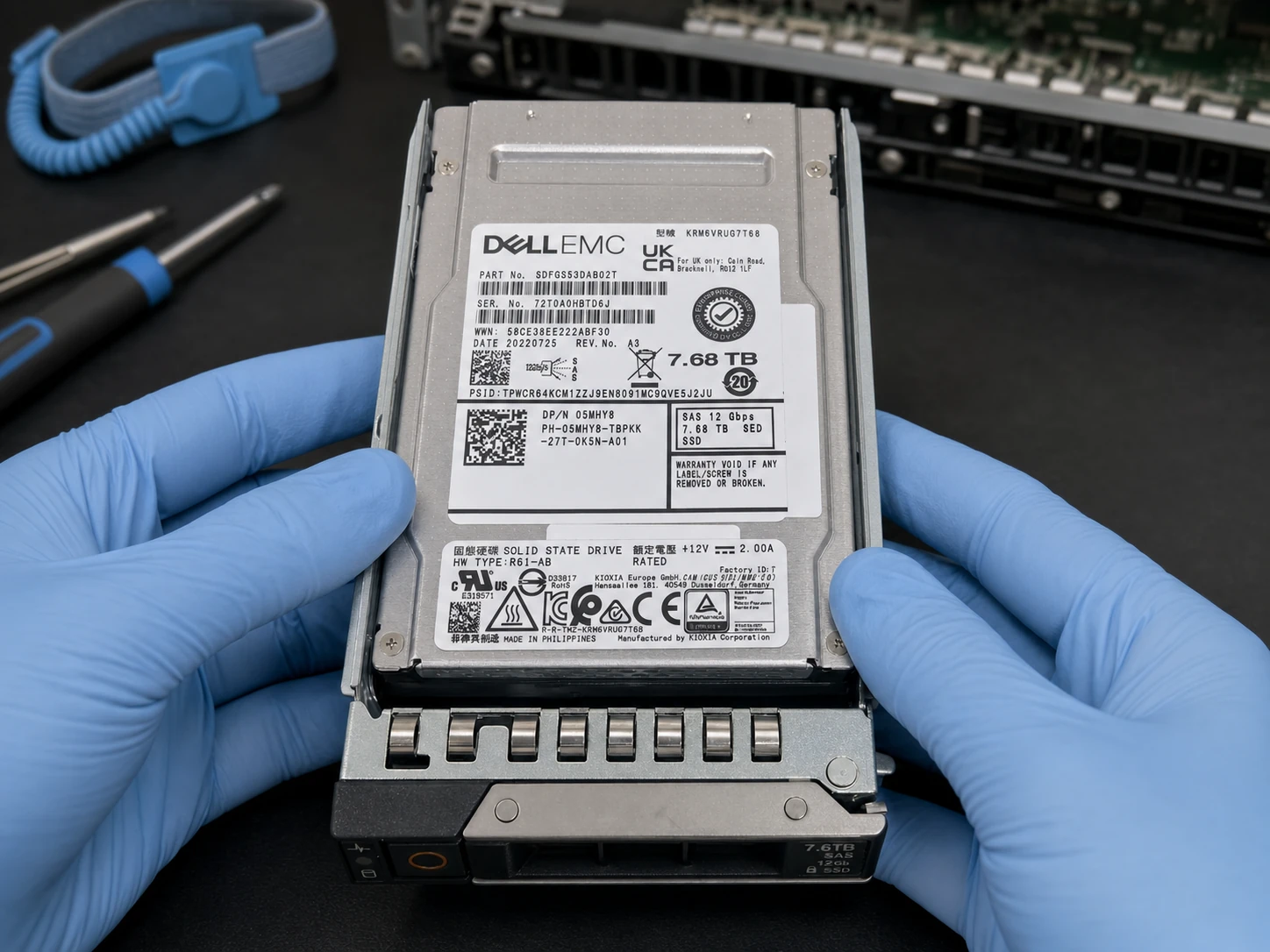 Dell 7.68TB 12GB SAS 2.5-inch SSD KRM6VRUG7T68 — product illustration