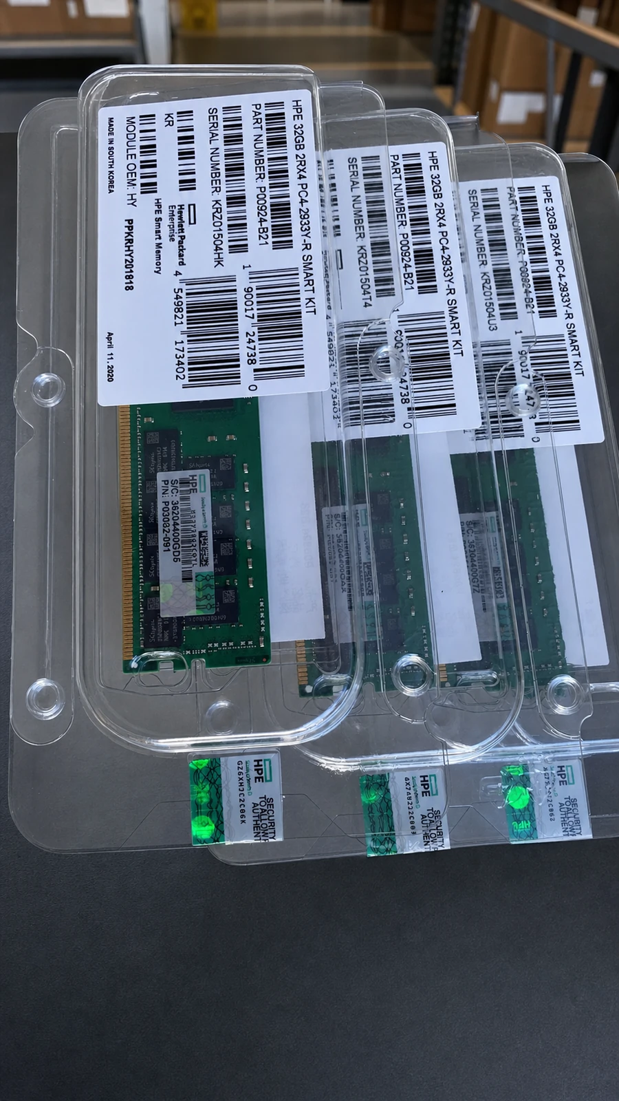 HPE P00924-B21 32GB DDR4-2933 dual rank x4 Registered Smart Memory kit — product illustration