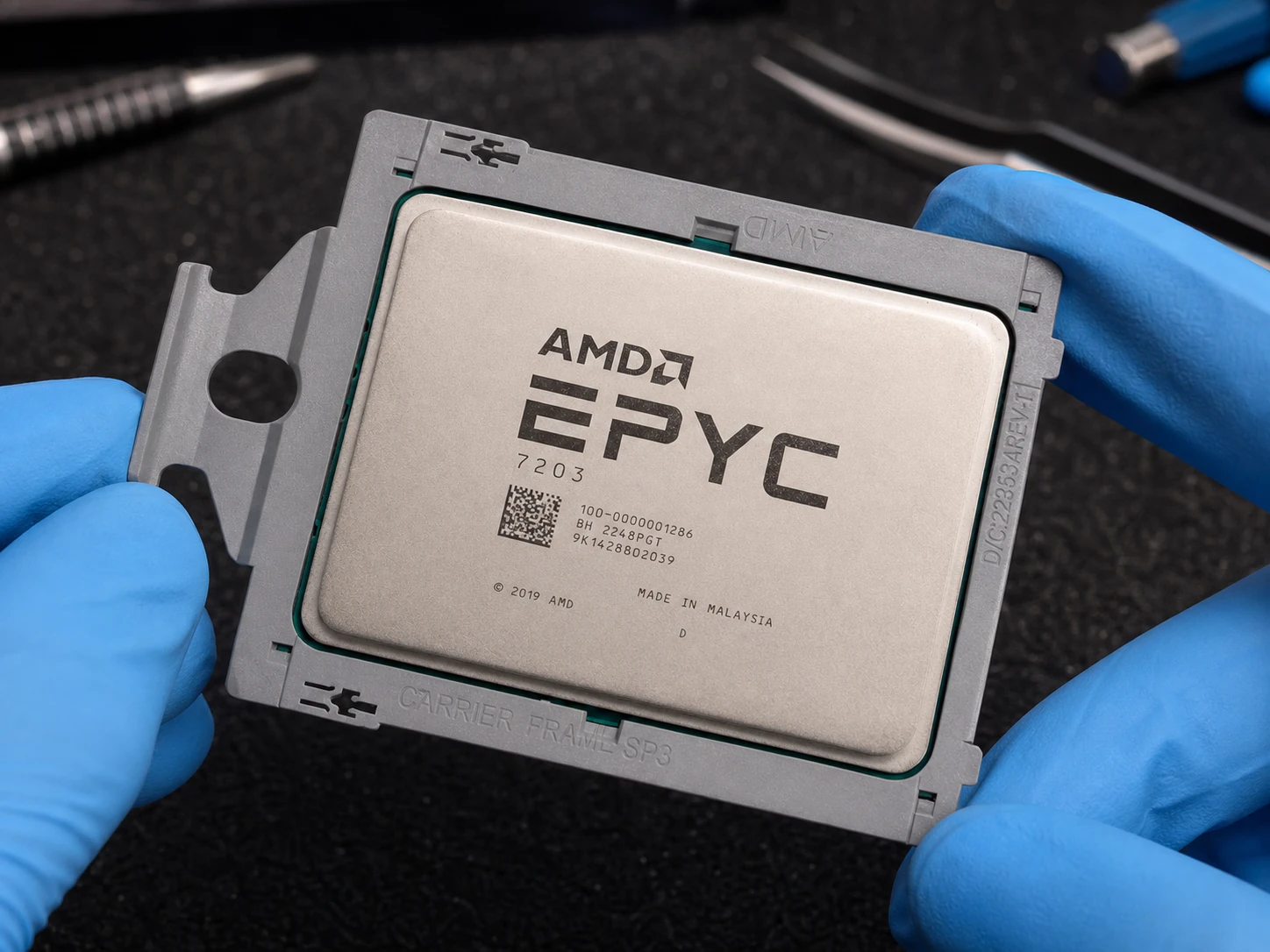 AMD EPYC 7203 100-000001286 — product illustration