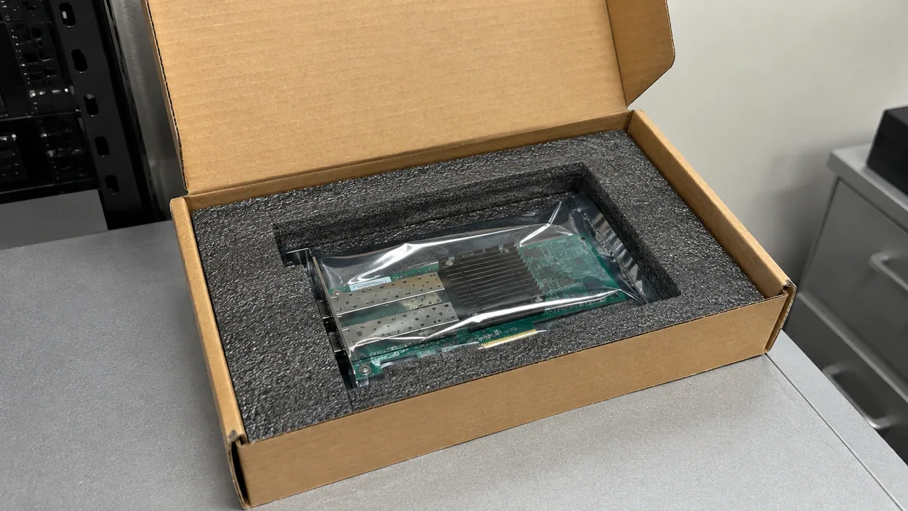 Return packaging preparation — illustrative scene